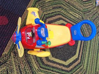 13607